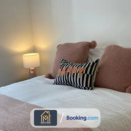 Apartment Stylish One Bedroom By Movida Group Short Lets & Serviced