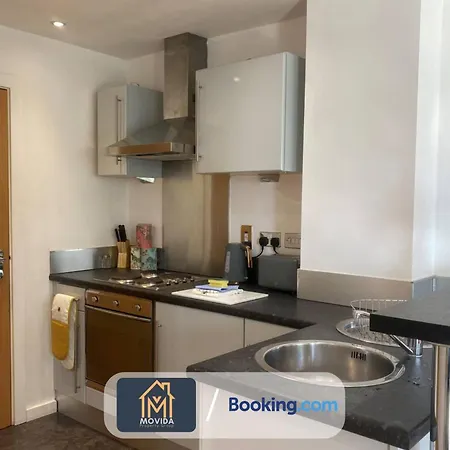 Apartment Stylish One Bedroom By Movida Group Short Lets & Serviced *